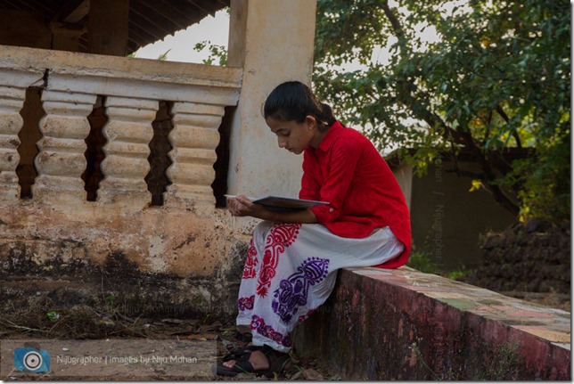 Aldona_Reading_in_the_Park_Bookworm-Goa-Nijugrapher-images-by-Niju_Mohan-18-untitled-DSC_7741