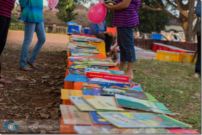 Aldona_Reading_in_the_Park_Bookworm-Goa-Nijugrapher-images-by-Niju_Mohan-23-untitled-DSC_7754