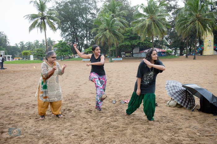 Nijugrapher-Bookworm-Theatre_at_the_beach-DSC_3872-8