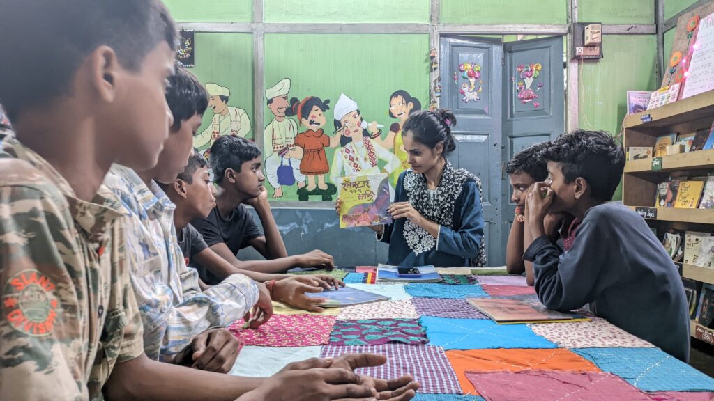 बुकवॉर्म के साथ सीखने का एक अनोखा सफर